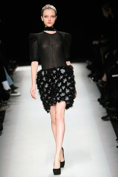 Look 29